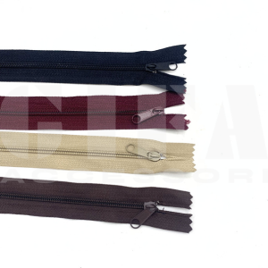 Chiusure lampo in nylon tipo 3 fissa cm 18