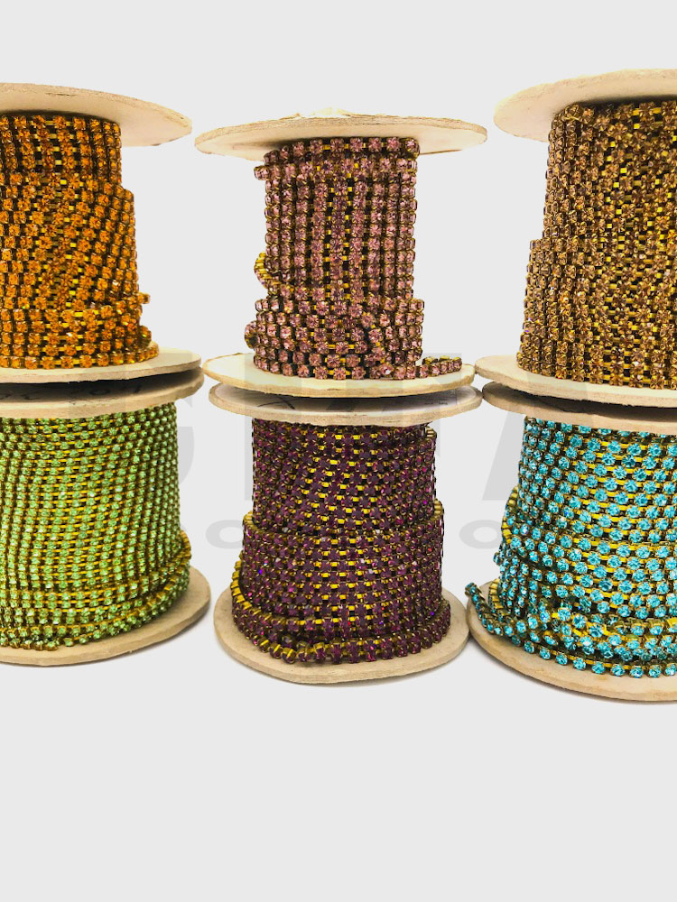 Catena strass al metro base grezza pp 32