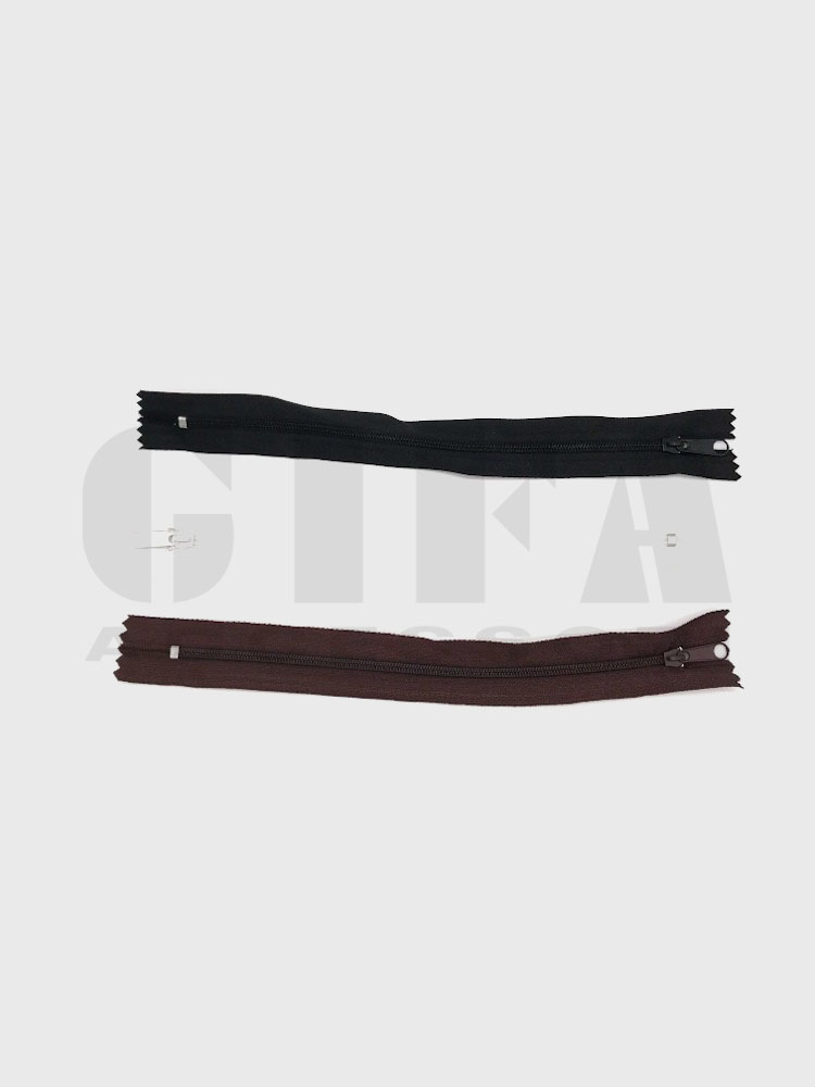 Chiusure lampo in nylon tipo 3 fissa cm 20