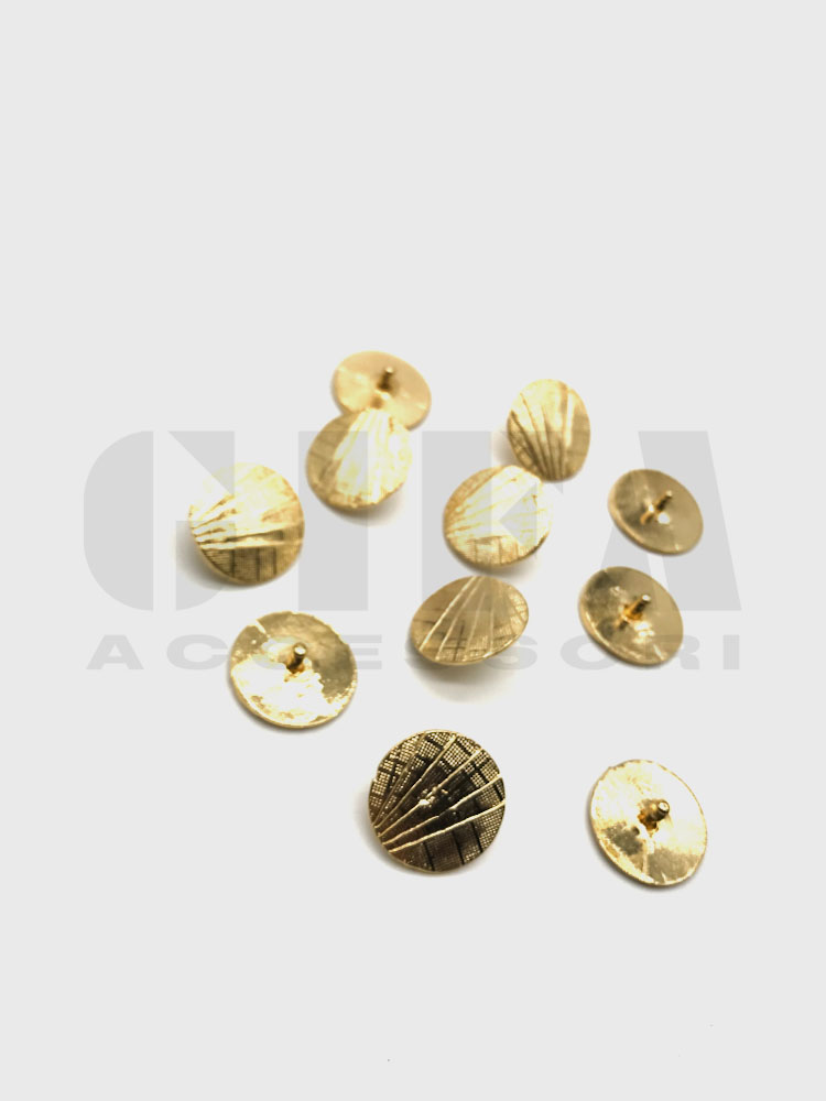 Borchia tonda con rivetto zigrinata 2 cm oro #12