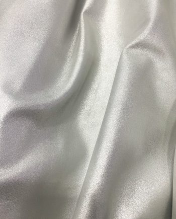 Pelli di nappa laminata argento effetto perlato