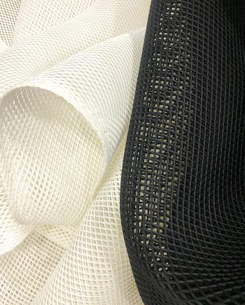 Tessuto in nylon a rete H 140 cm